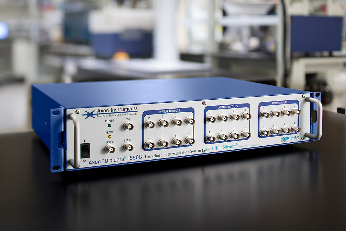 Axon Digidata 1550B Low Noise Data Acquisition System plus HumSilencer